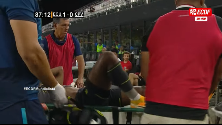 (VIDEO) SE ENCIENDEN LAS ALARMAS: Gonzalo Plata salió lesionado entre lágrimas