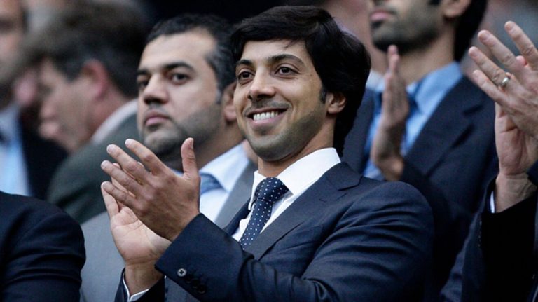 Dueño del Manchester City compró un yate ¡más grande que el Etihad Stadium!