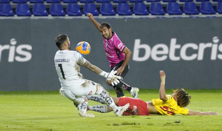 El partido entre Aucas e IDV contará con VAR