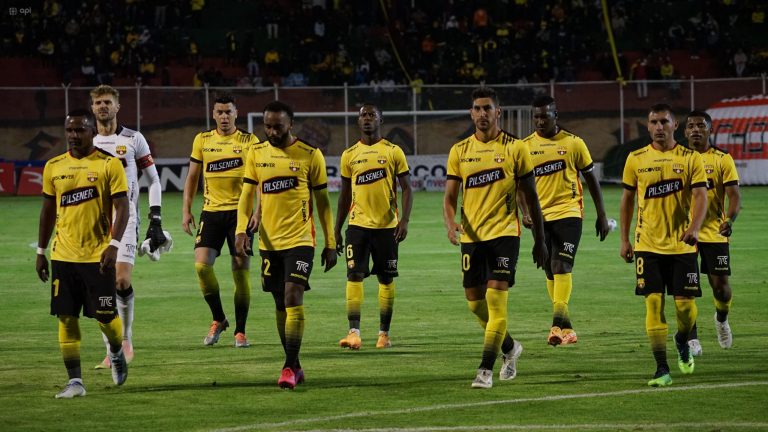 CON NOVEDADES: Posible once de BSC para enfrentar a IDV