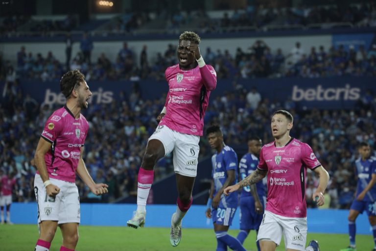 Vibrante duelo en el Capwell: IDV venció a Emelec
