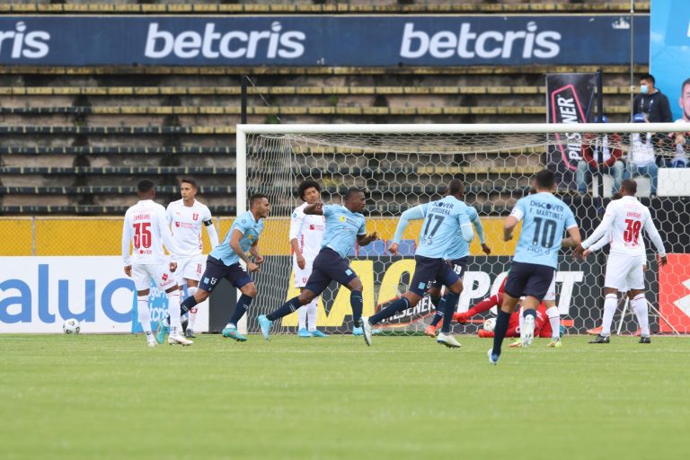 U. Católica goleó e hizo sufrir a LDU en el Atahualpa