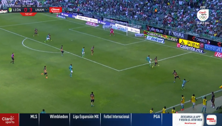(VIDEO) ¡Como con la mano! Asistencia de Byron Castillo con León