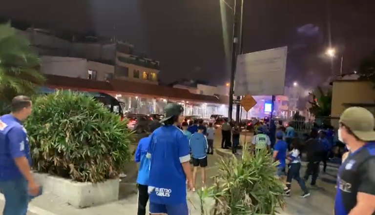 (VIDEO) Se reportaron incidentes en los exteriores del estadio Capwell