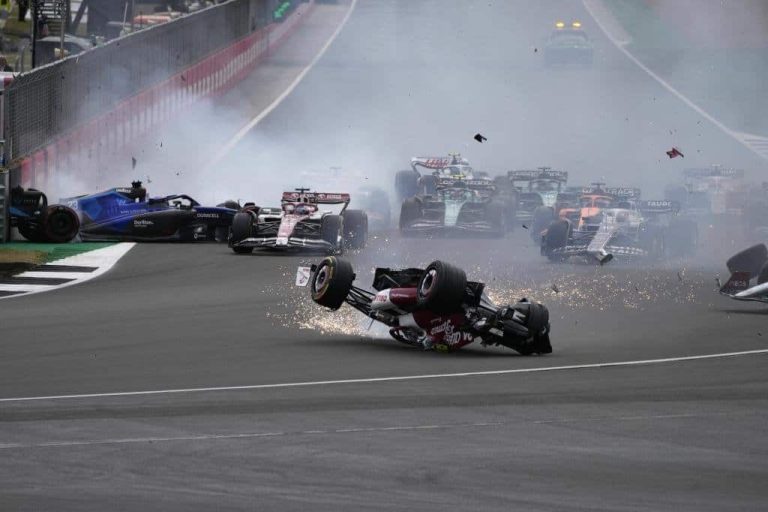 (VIDEO) #NTF // Fuerte accidente en el arranque del GP de Gran Bretaña de Formula 1