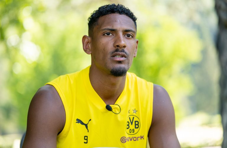 Haller, reciente fichaje estelar del Dortmund, fue diagnosticado con un tumor testicular
