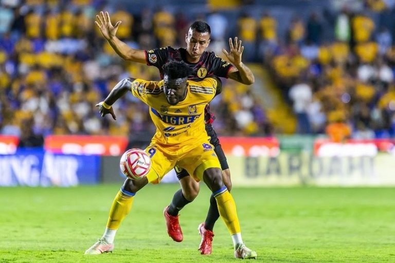 DEBUTÓ CON VICTORIA: Jordy Caicedo tuvo minutos con Tigres