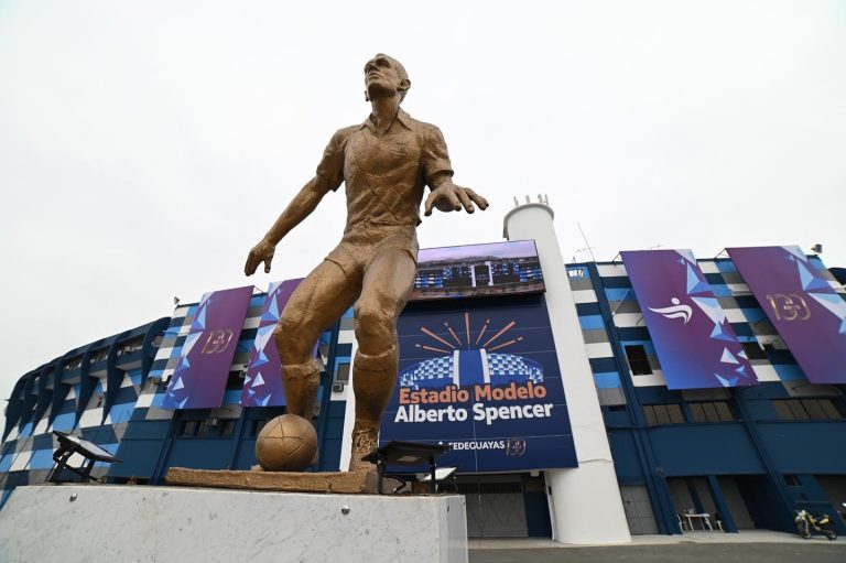 (VIDEO) El Estadio Modelo Alberto Spencer ya tiene nueva fachada