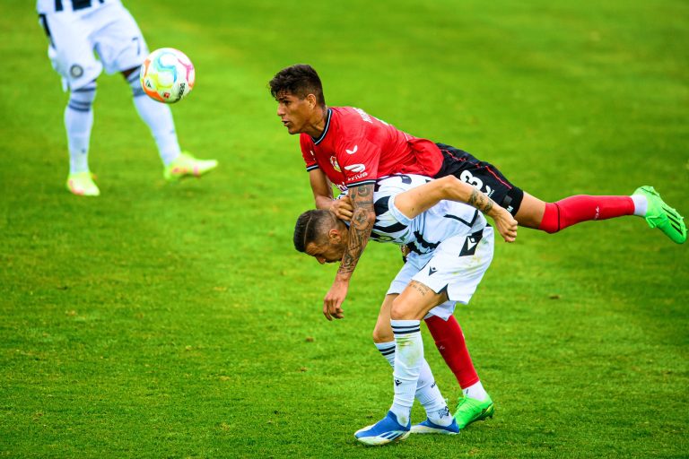 Con Hincapié como titular: Bayer Leverkusen se impuso al Udinese