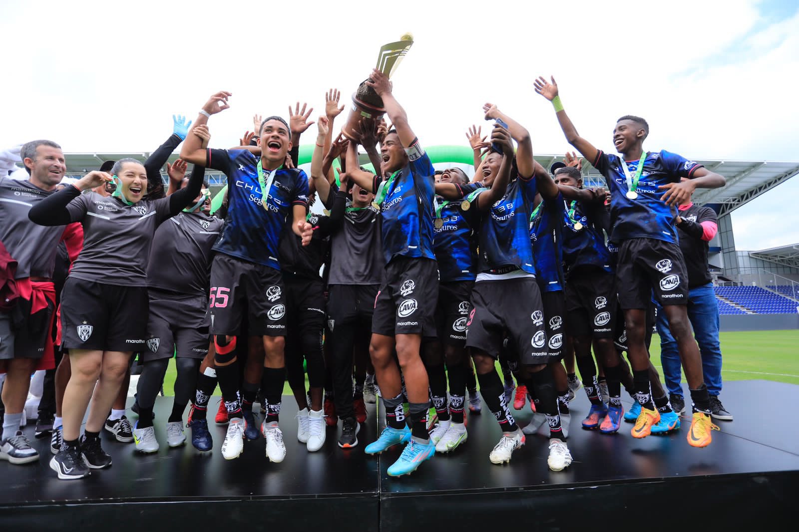 ¡IDV campeón de la Copa Milo Mitad del Mundo! StudioFutbol