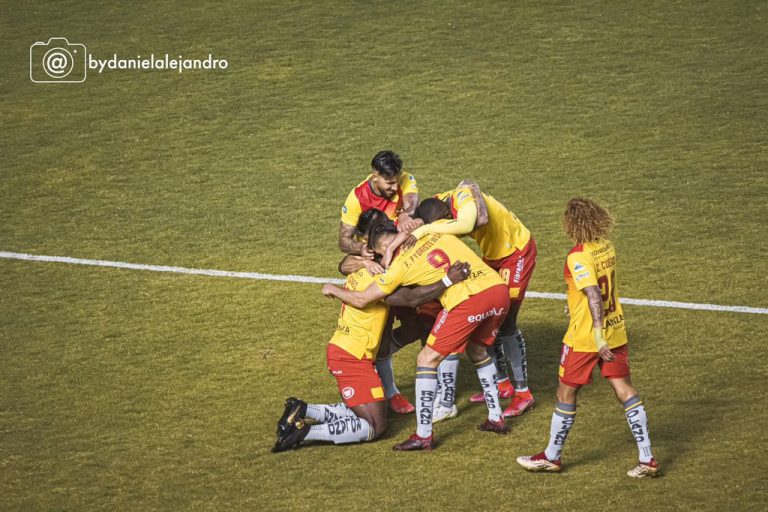 LUEGO DE 24 AÑOS: Aucas volvió a derrotar a Emelec en el Capwell