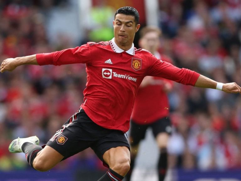 (VIDEO) Cristiano regresa entre aplausos y sin brillo a Old Trafford