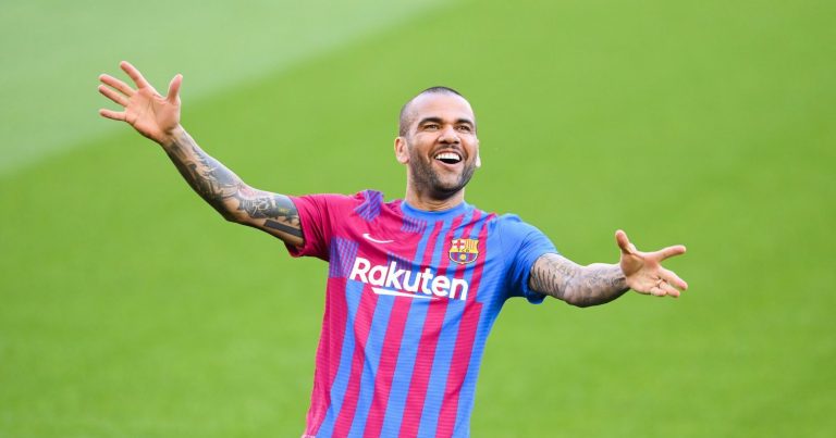 Dani Alves: “No me fui triste…pero no me gustó cómo se gestionó mi salida”