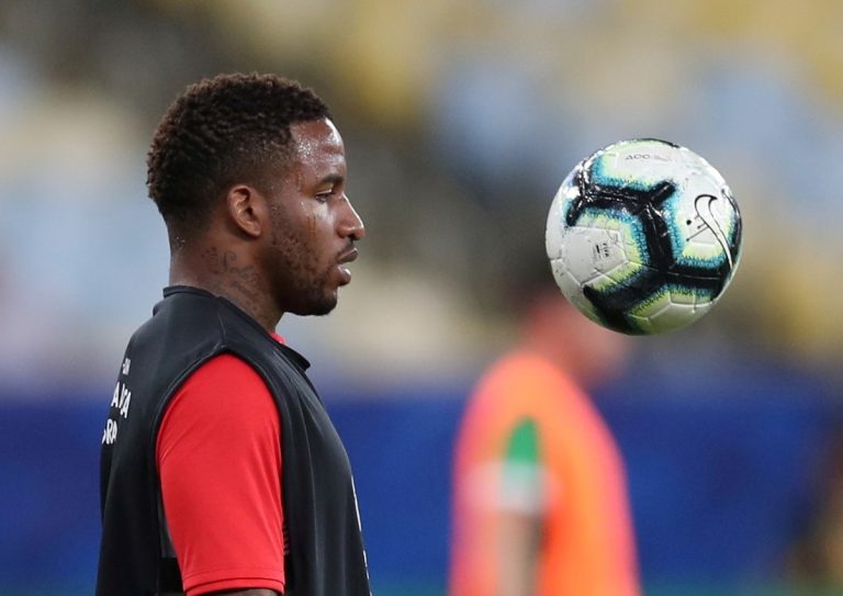 Tensión en Alianza Lima: Farfán, ¿se peleó con otro referente?