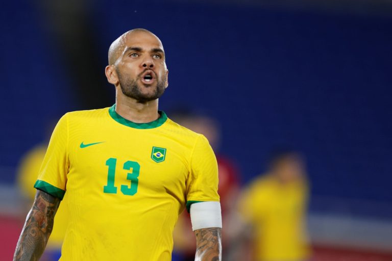 Pumas quiere dar el golpe: Envió una oferta a Dani Alves