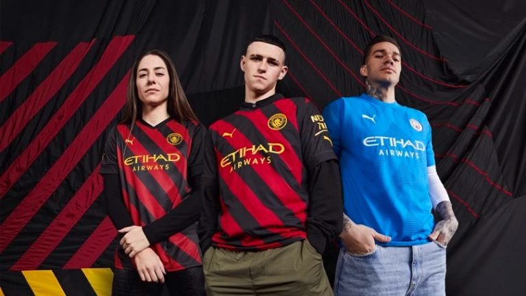 (VIDEO) La nueva camiseta alterna del Manchester City