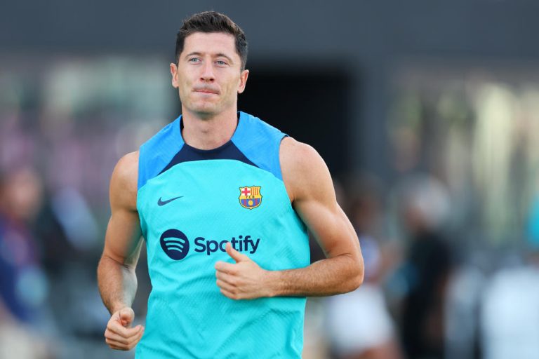 Problemas en la tienda del Spotify Camp Nou por el efecto Lewandowski