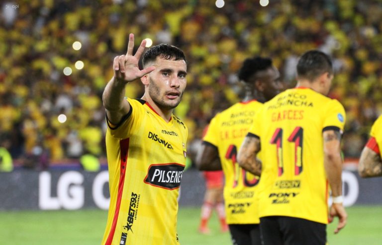 América MG envió una oferta a BSC por Emmanuel Martínez