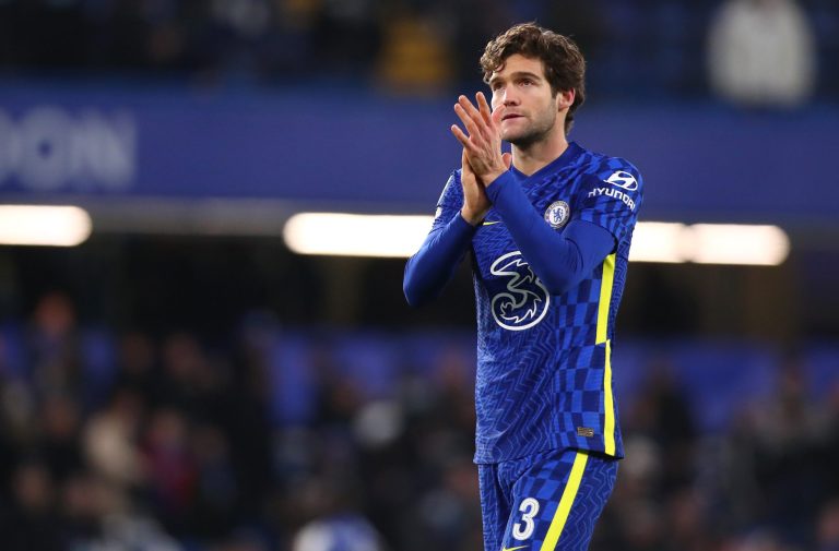 Marcos Alonso se acerca más al Barça