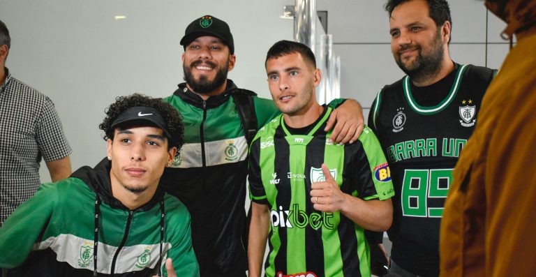 Emmanuel Martínez fue oficialmente presentado por América-MG