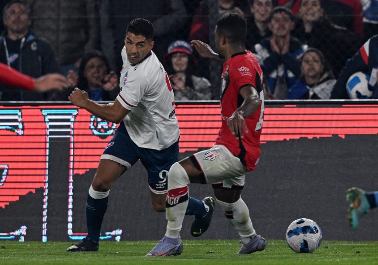 (VIDEO) EN EL DEBUT DE SUÁREZ: Nacional cayó ante Atlético Goianiense
