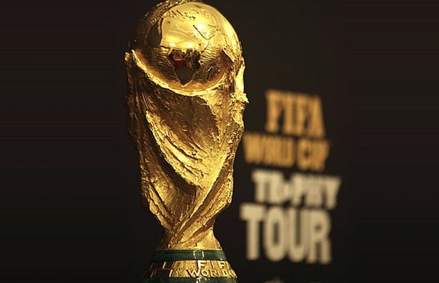 Trofeo de la Copa Mundial de la Fifa Catar 2022 recorrerá los 32 países  clasificados