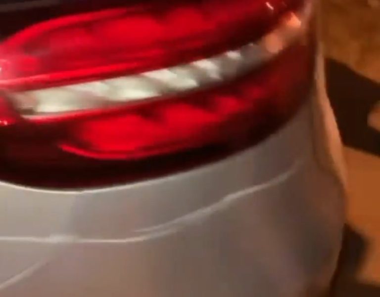 (FOTOS-VIDEO) Le rayaron el auto y le pincharon las llantas al ‘Taca’ Bieler