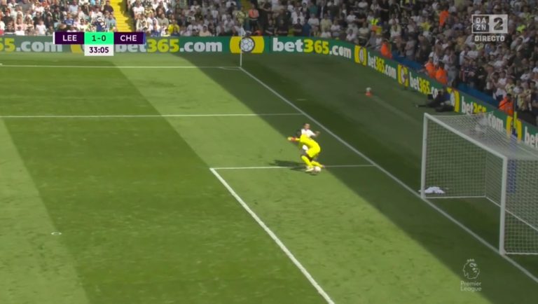 (VIDEO) El tremendo blooper de Mendy en el arco del Chelsea