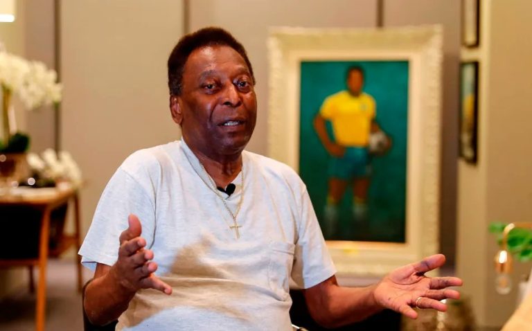 Pelé desmiente rumores sobre su estado de salud