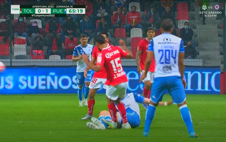 (VIDEO) Jordan Sierra fue expulsado en el empate de Toluca