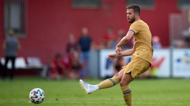 Pjanic tendría decidida su continuidad en el Barça