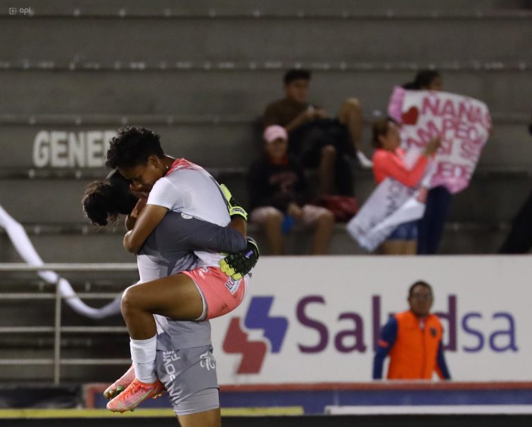 BSC F. ELIMINADO: Ñañas es finalista de la Superliga Femenina