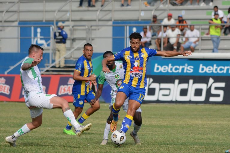 El gol estuvo ausente en el Jocay: Delfín igualó con Mushuc Runa