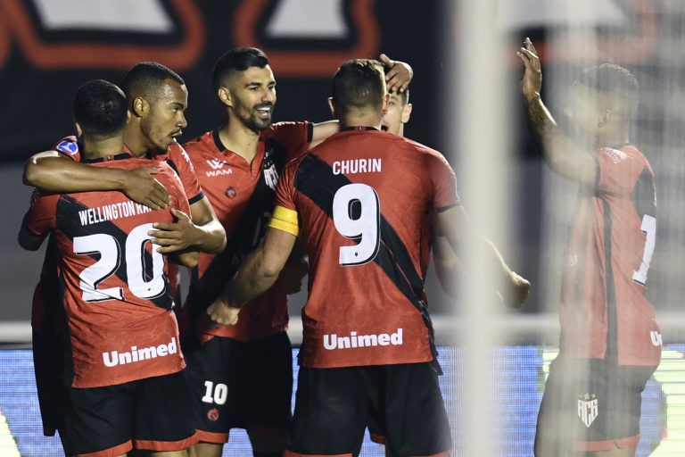 (VIDEO) Sudamericana: Goianiense venció a Sao Paulo por la ida de semifinales