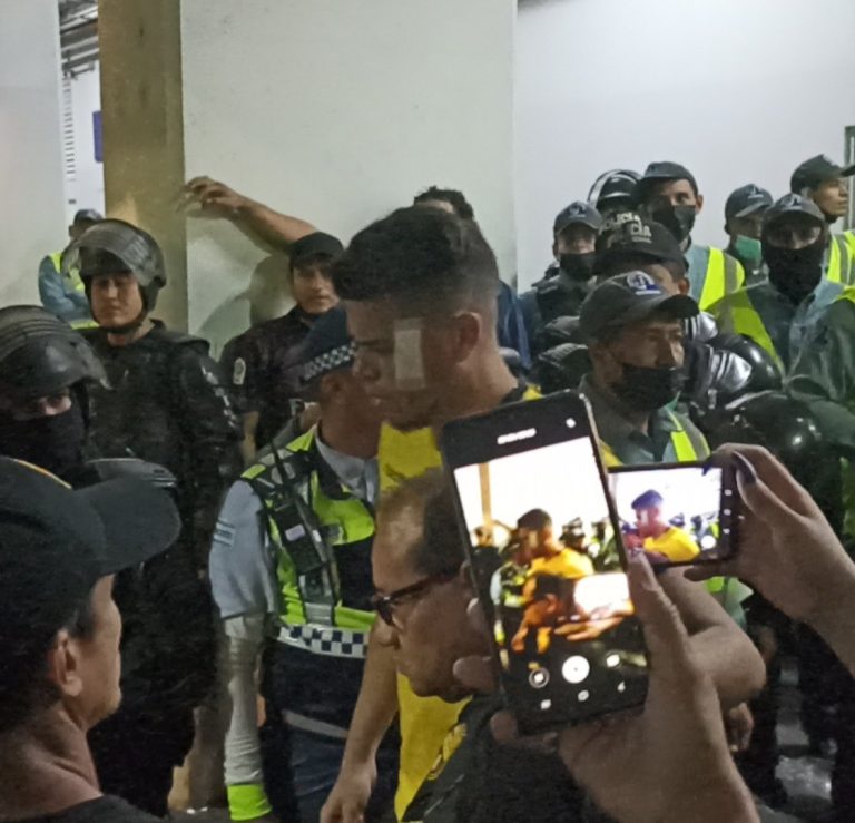 (VIDEO) Así salió Paco Rodríguez del Capwell