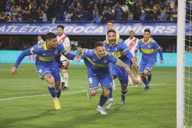 (VIDEO) Boca Juniors derrotó por la mínima a River Plate en el Superclásico