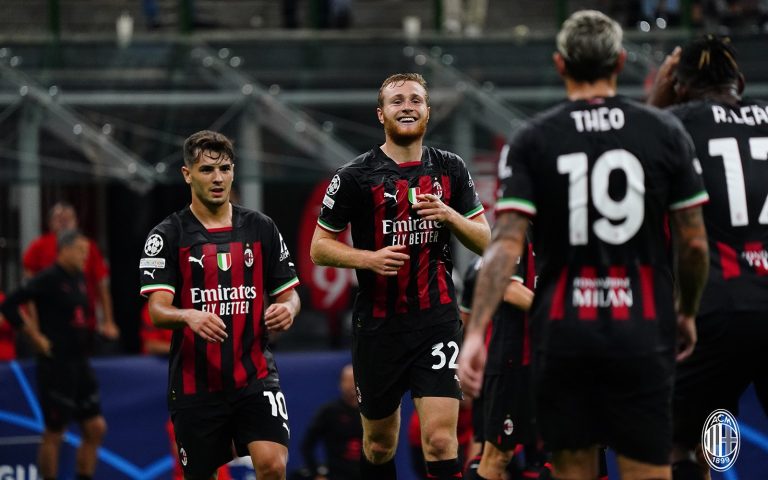 (VIDEO) ¡Hizo respetar la casa! AC Milan ganó en Champions