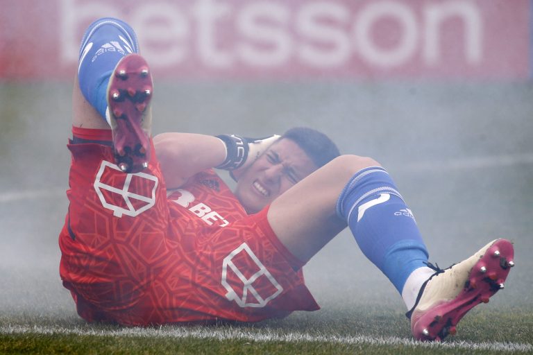 (VIDEO) ESCÁNDALO EN CHILE: Suspendieron el U. Católica vs U de Chile