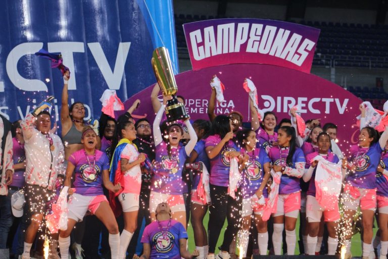(FOTOS) Superliga Femenina: Las mejores imágenes de los festejos de Ñañas