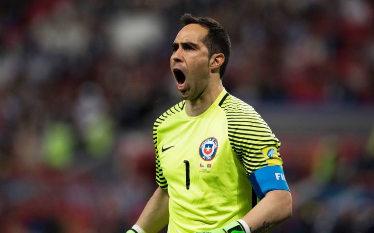 Claudio Bravo despejó las dudas y confirmó su destino esta temporada