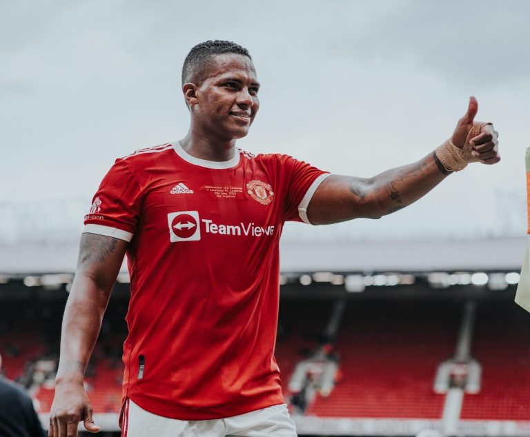 Antonio Valencia: “Ojalá Moisés Caicedo pueda ir al Manchester United”