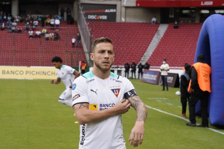 Piovi confirmó que seguirá en LDU