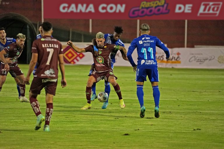 SIN GOLES: Emelec no pudo ante Mushuc Runa en Ambato