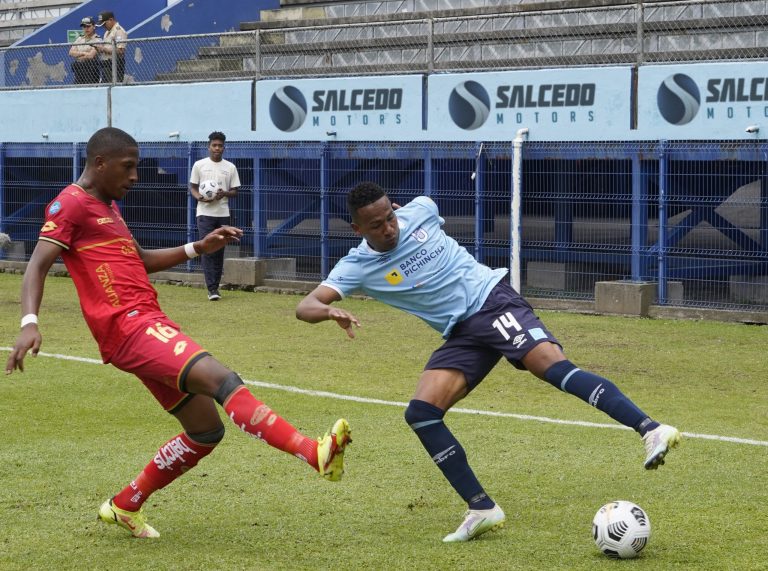 SONRÍA AUCAS: Cumbayá y Universidad Católica igualaron en Sangolquí