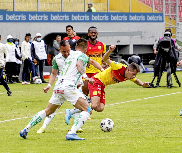 LA ETAPA “AL ROJO VIVO”: Aucas empató como local ante el Mushuc Runa