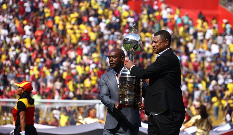 CONMEBOL se plantea qué hacer con el trofeo de la Libertadores