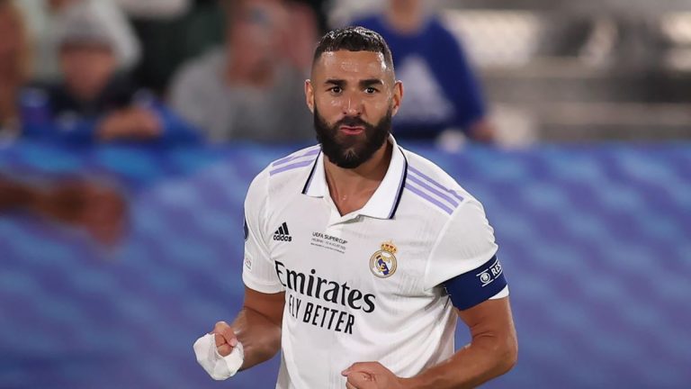 Benzema, cerca de renovar con el Real Madrid