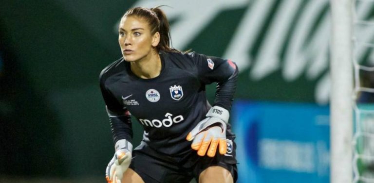 Hope Solo se desmarca de sus compañeras