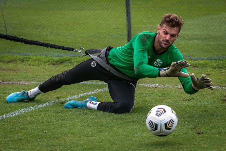 (VIDEO) Javier Burrai será ecuatoriano a final de año