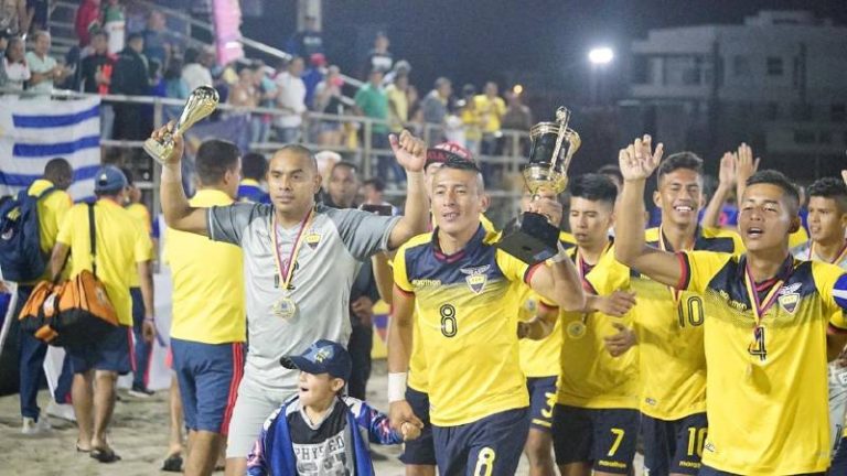¡Construirán un estadio de fútbol-playa en La Libertad!